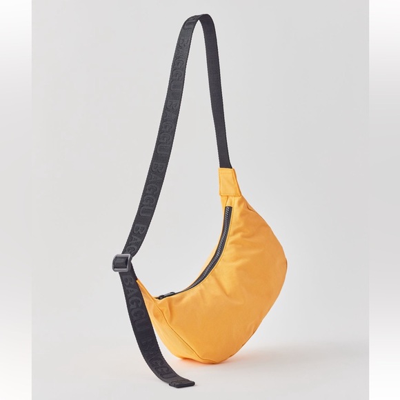 BAGGU Small Crescent Bag - Mango - Picture 2 of 4